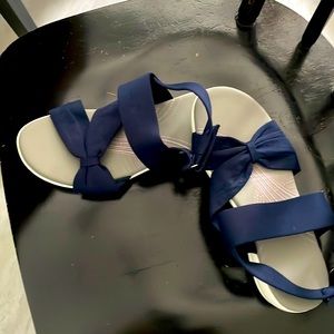 Again purchased the look without checking if they fit . No again